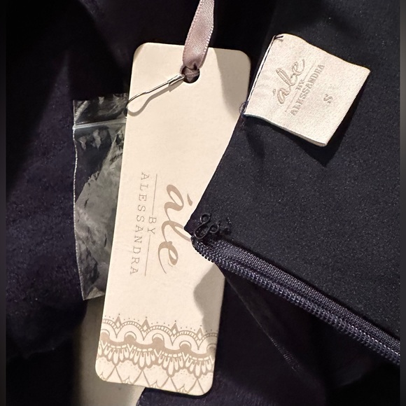 NWT REVOLVE | ale’ by Alessandra Lara Open Shoulder Navy A-line Mini Dress - Picture 8 of 9